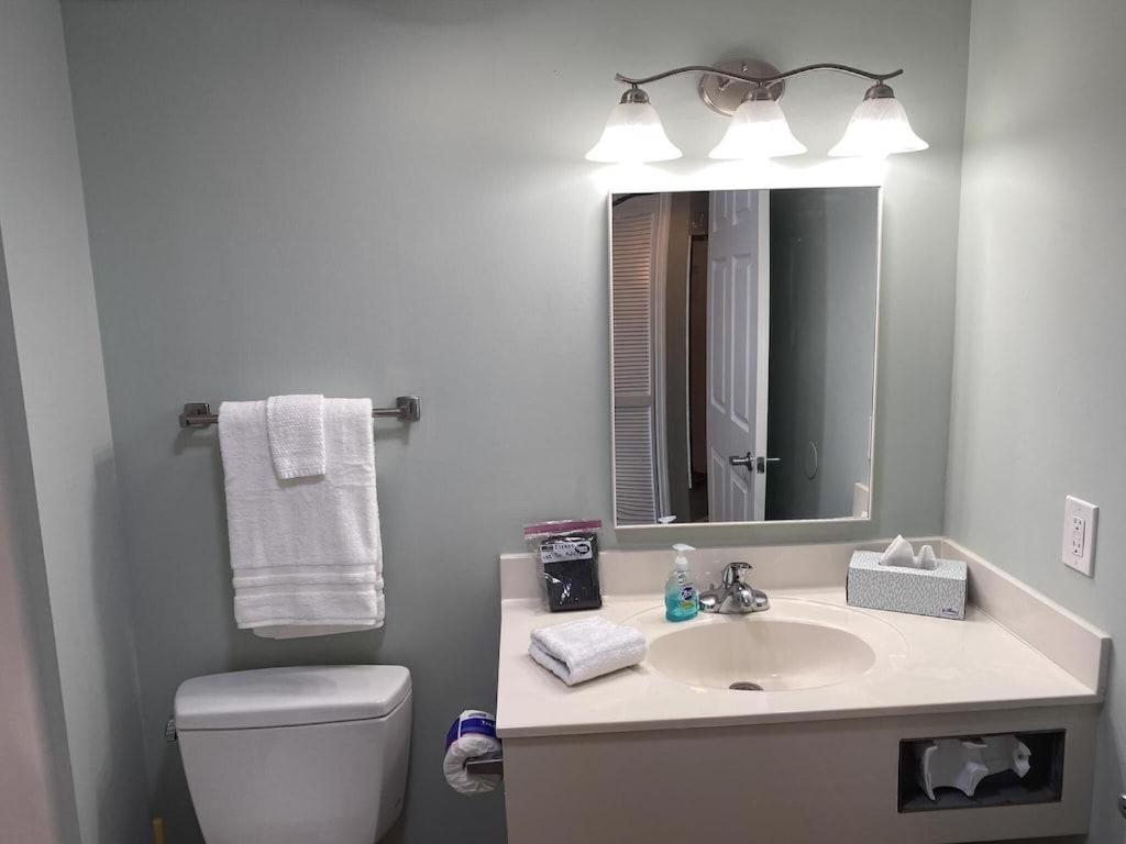 Вілла 2501 S Ocean Blvd, 0407 - Ocean Front Sleeps 6 Мертл-Біч Екстер'єр фото
