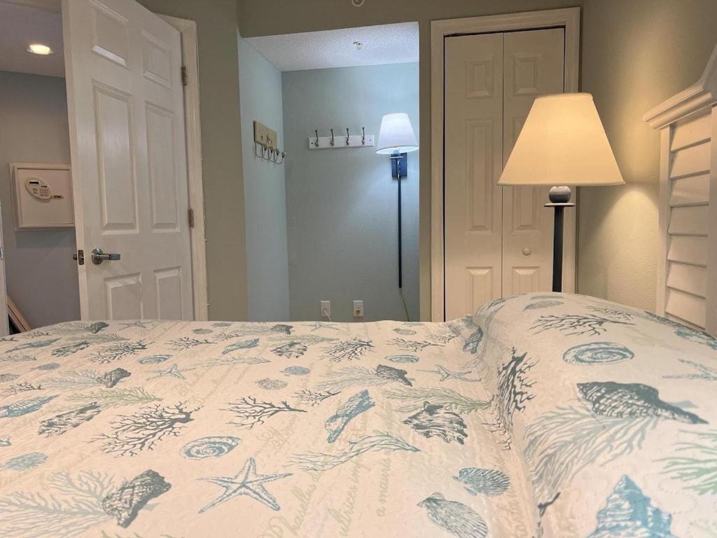 Вілла 2501 S Ocean Blvd, 0407 - Ocean Front Sleeps 6 Мертл-Біч Екстер'єр фото